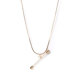 Collier avec bâton en pendentif